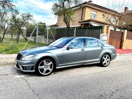 242   -  MERCEDES-BENZ S65 AMG W221