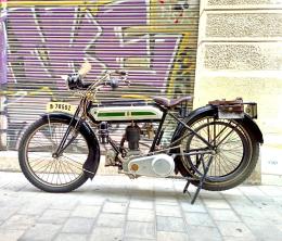 168   -  TRIUMPH Model H 550cc - Colección JOSEP RAJA -