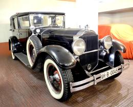 248   -  PACKARD Eight 640 Custom All Weather Town Car Dietrich