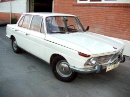 125   -  BMW 1800 Sedan