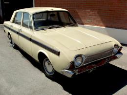 267   -  FORD Corsair Deluxe *Sin precio de reserva*